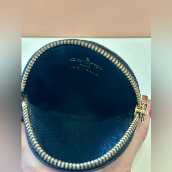 Louis Vuitton Monogram Mini Port Monnaie Round Coin Purse Wallet - Picture 10 of 11